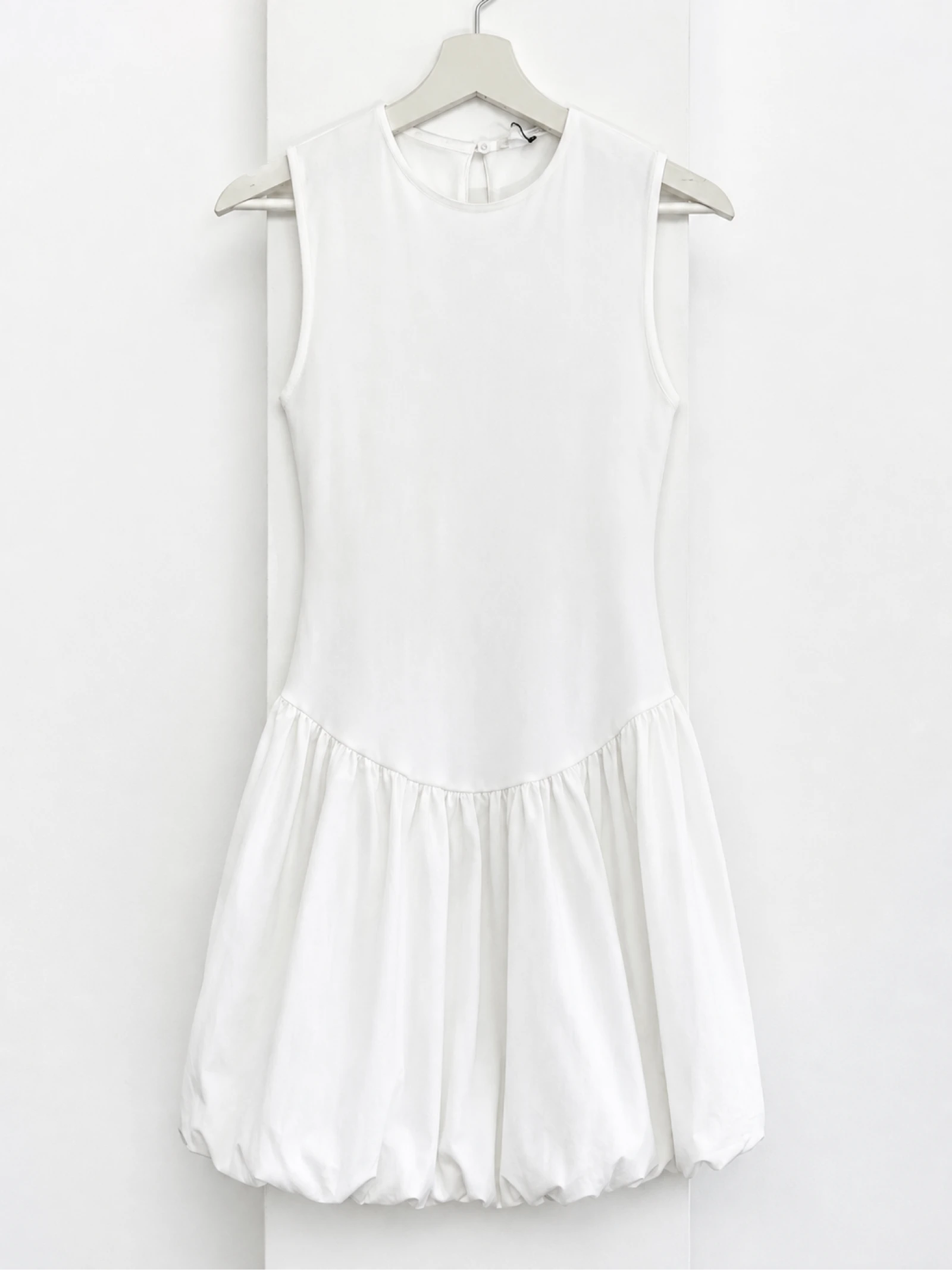 Vstido precioso estilo globo Zara a estrenar - Talla S